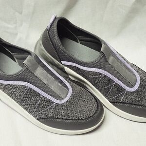 Lands' End Women's Slip-On Gray and Purple Walking Casual  Slip-On Shoe Size 8